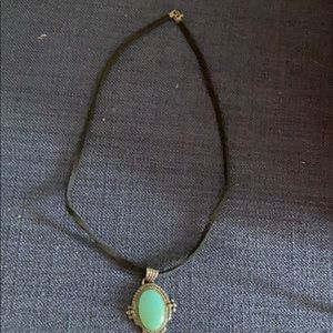 Black suede/turquoise stone choker—pendant app 3”—